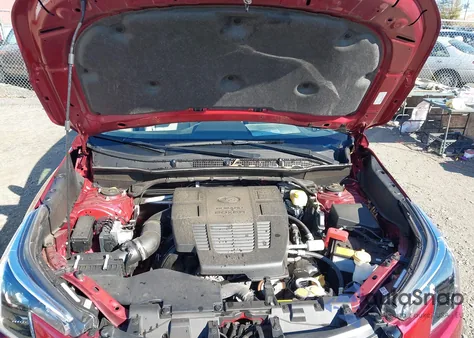 2024 Subaru Forester Premium z USA, uszkodzony, nr VIN JF2SKADC8RH433143